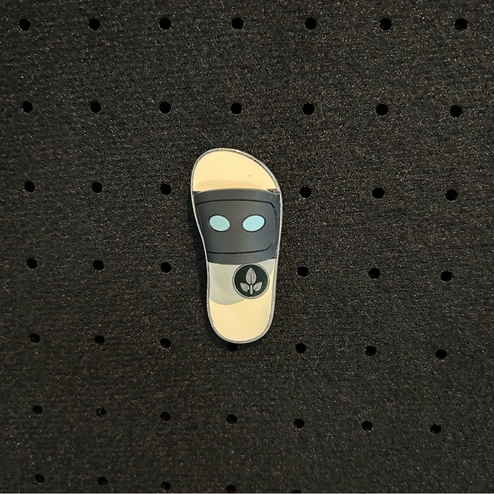 Eve Flip Flop Pin